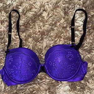 Victoria’s Secret Very Sexy push up bra 34C